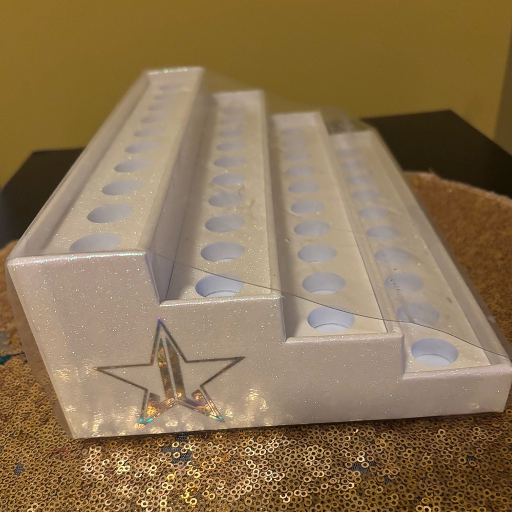 Bold Jeffree Star Cosmetics Lipstick Organizer